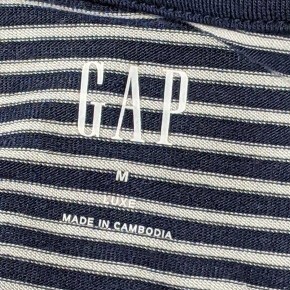 GAP Round Neck Short Sleeve Asymmetric Hem Striped Peplum Shirt  Size Medium - Picture 2 of 14